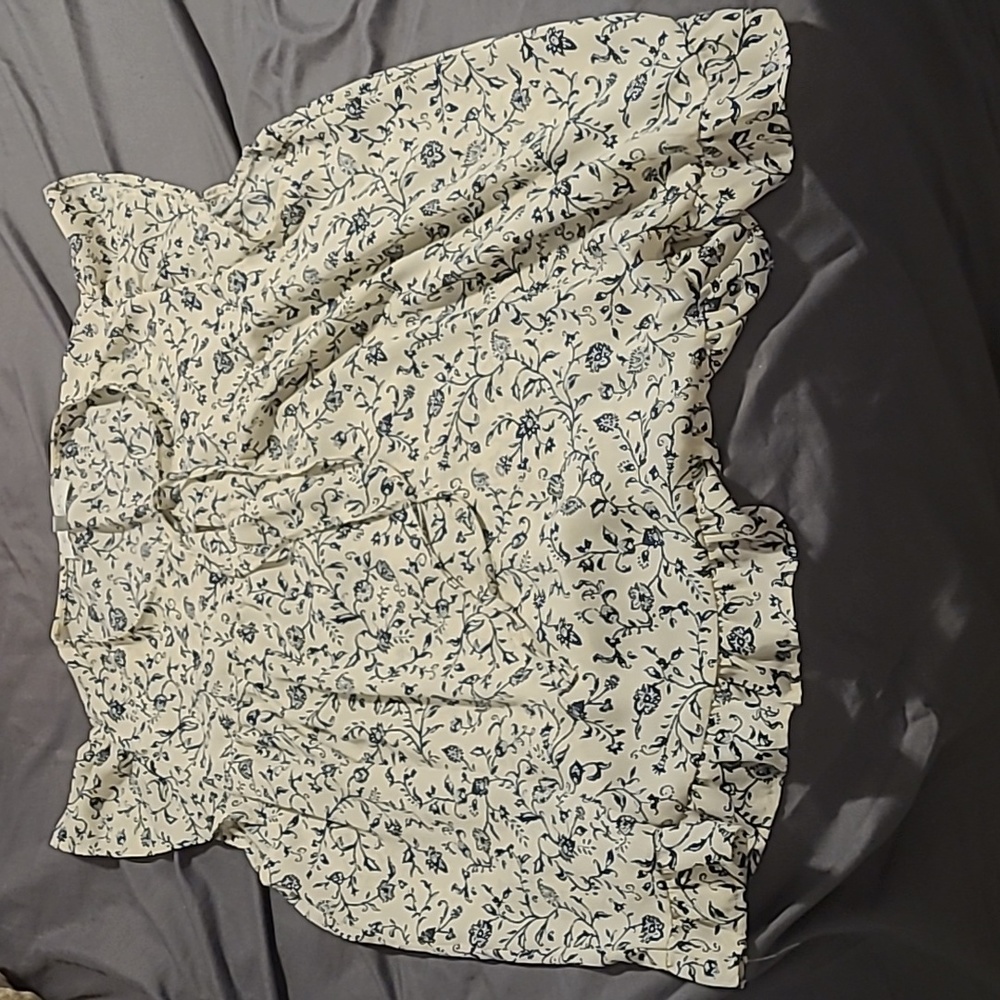 Navy Floral on Cream Blouse 2X